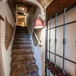 Rose House Camino