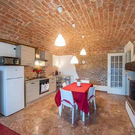 Apartment Rose House *